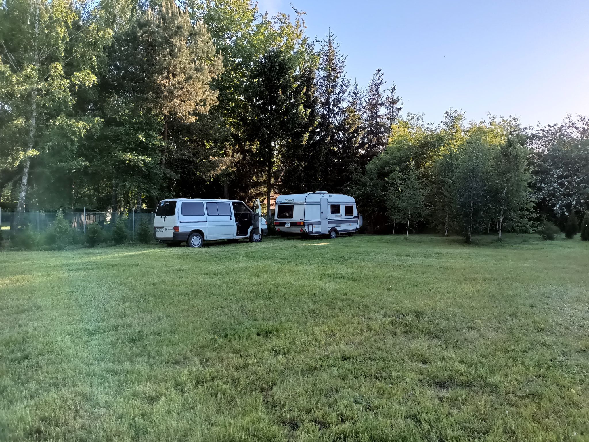 Osada pod Brzozą, camping nad jeziorem Śniardwy, campery