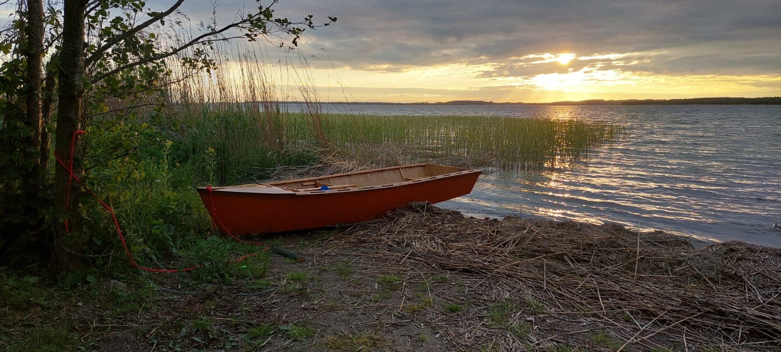 Osada pod Brzozą, pole campingowe nad jeziorem Śniardwy, łódki